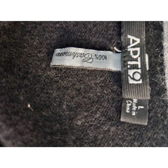 Black and Gray wide striped cashmere crew neck sweater.  Size L. - Picture 3 of 3